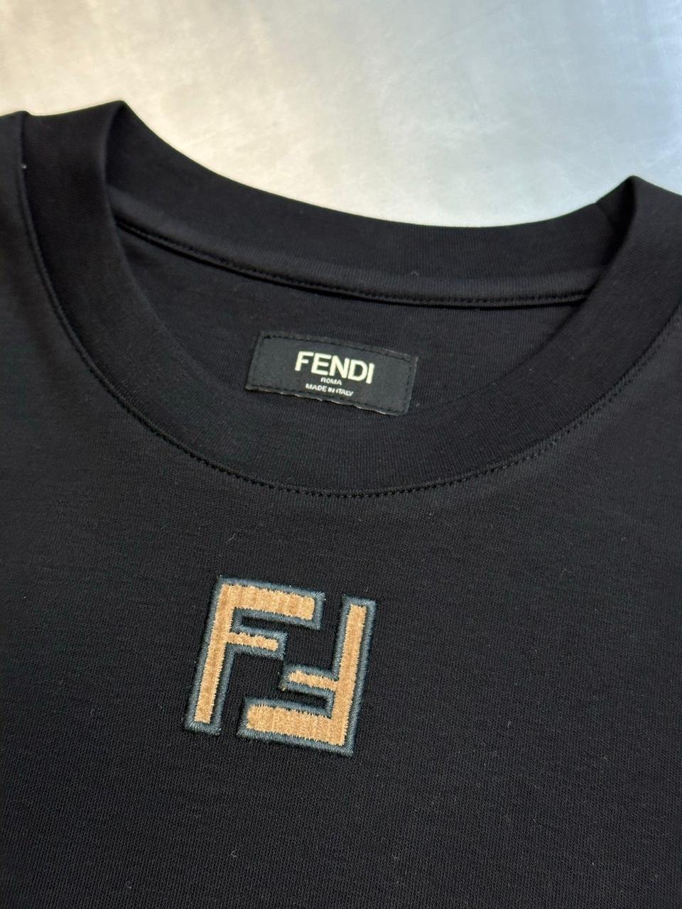 Fendi Tshirt - Image 3