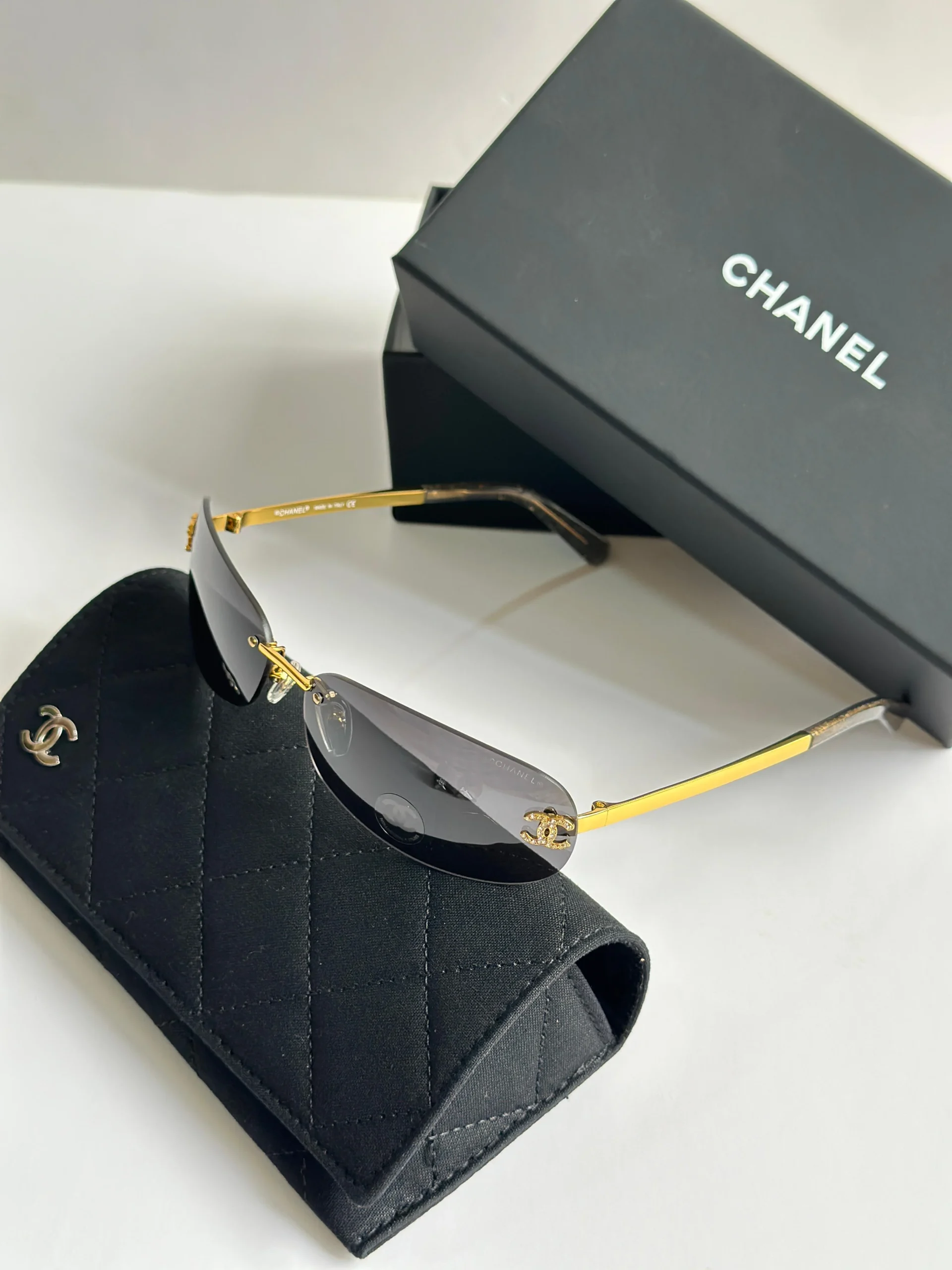 Channel sun glasses